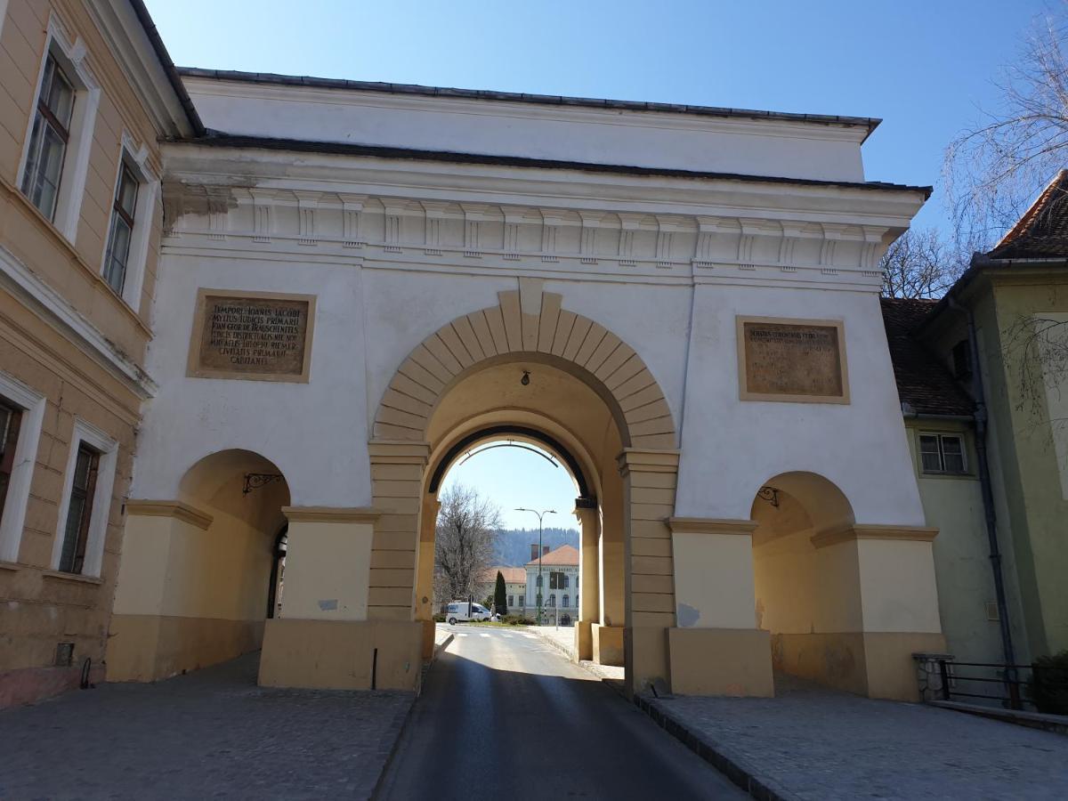 Old City Lux Braşov Extérieur photo